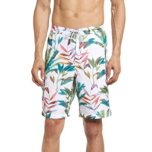 TOMMY BAHAMA Baja Mauna Loa Palms Swim Trunks In White Mens XL Swim Shorts Lined - Picture 1 of 10